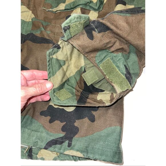 Vtg USGI US ARMY SURPLUS M65 FIELD JACKET WOODLAND CAMO COLD WEATHER COAT SMALL - Picture 3 of 8
